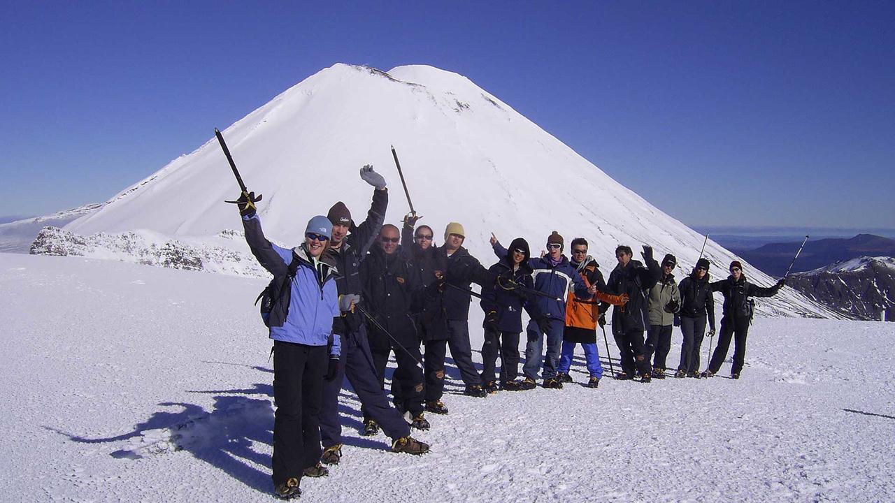 Alpine Chalets National Park Bagian luar foto