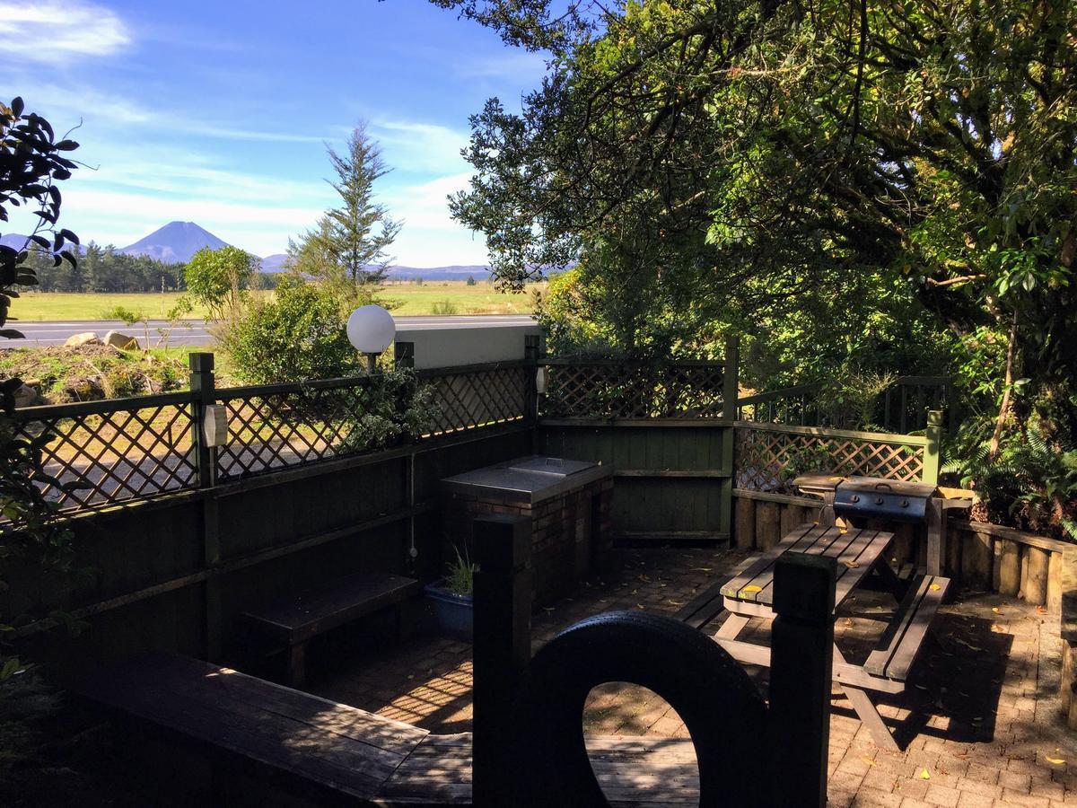 Alpine Chalets National Park Bagian luar foto